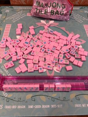 New Pink bubblegum Mahjong Tiles, NEW tile bag, gently used mahjong mat